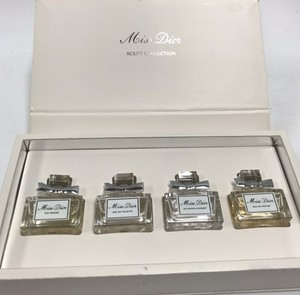 最終値下げ　Miss Dior Eau de Parfum セット Miss Dior Eau de Parfum 30ml & 5mlセット - メルカリ