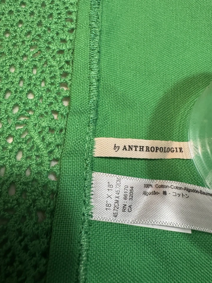 Guardanapos Anthropologie Marietta verde renda aparado 18”x18” pacote com 4 novos com etiquetas - Imagem 3 de 4
