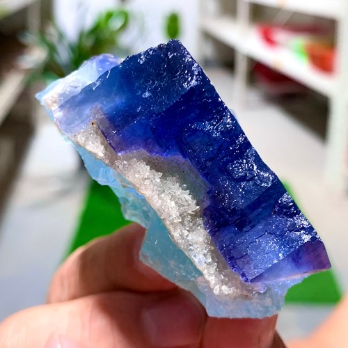 117G Rare natural transparent blue+green cubic fluorite crystal sample/China - Picture 8 of 21