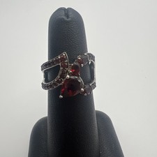 Decorative Red Stone Fashion Jewelry Ring Sz 6
