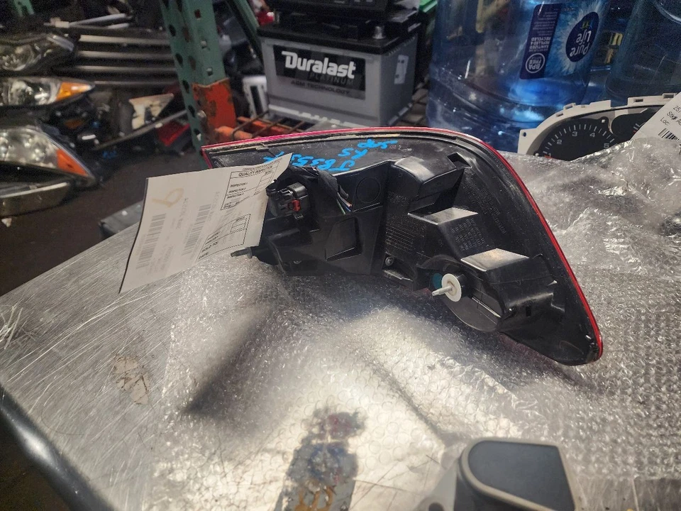 Cuarto de luz trasera de pasajero montado en panel para BMW 330i 643926 19-21 Foto 2 de 4