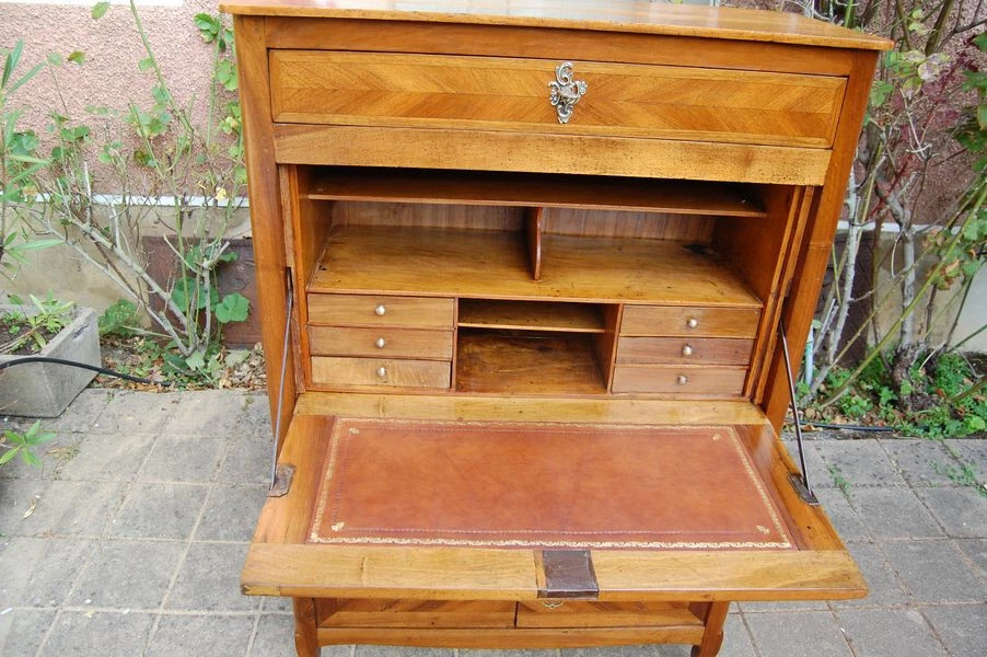 secrétaire d époque  louis xvi en noyer du 18e siécle - Photo 2/4