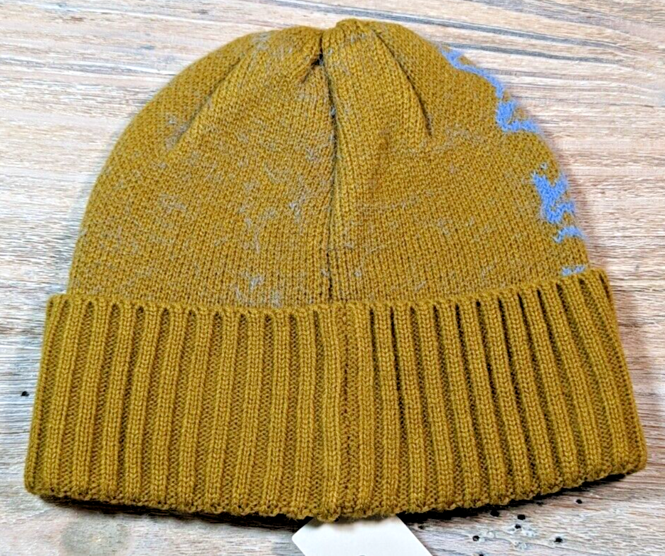 NWT Urban Outfitters Fuzzy Ellie Knit Beanie Thick Ribbed Cuff in Web