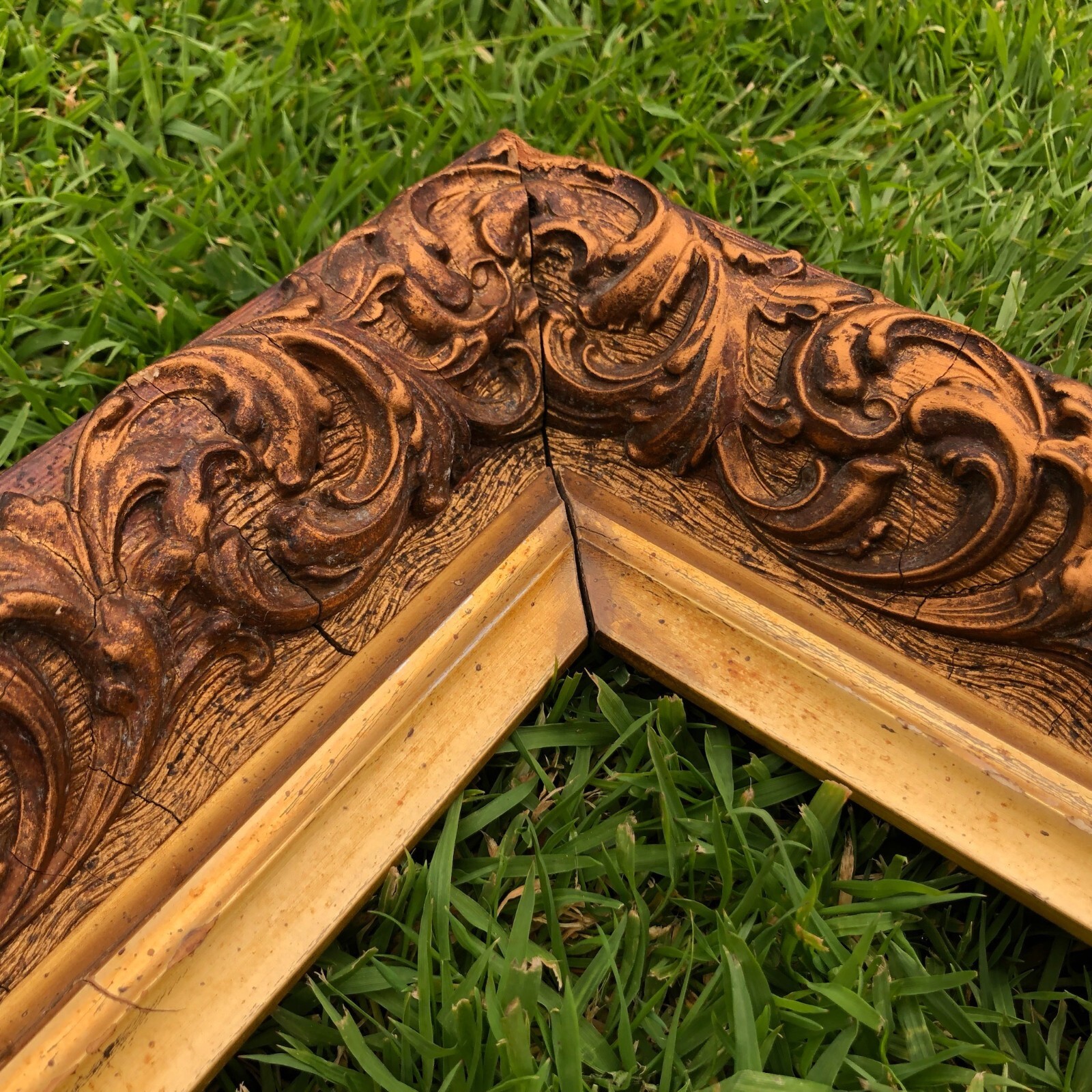 Antique Ornate Gilt Wooden Picture Frame Rebate Size 41 x 59 cm ref