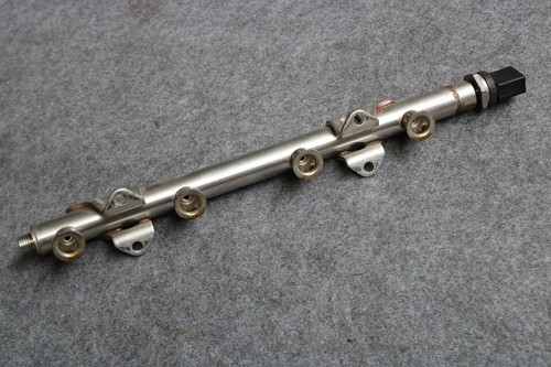 Audi A3 8V VW Golf 7 Kraftstoffverteiler 04E133320D Leitung Drucksensor 1.4 TFSI