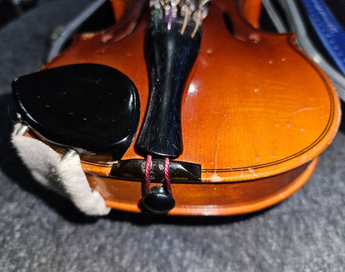 Suzuki No. 230 (1/10 Size) Violin, Japan 1990 w/ case & bow, Very Good Condition | eBay Suzuki No. 230 (1/10 Size) Violin, Japan 1990 w/ case & bow, Very Good Condition | eBay
