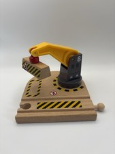 BRIO Wooden Train Track Crane with Magnet – Manual Arm