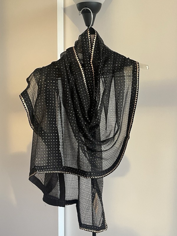 NWT Fabindia Handwoven Silk Blend Stole Wrap Scarf Black & Gold Zari 3 Options