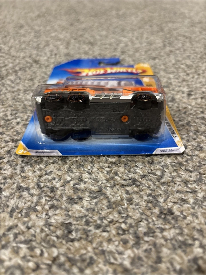 2009 Hot Wheels New Models 6/42 5 Alarm Orange Variant Orange Chrome Pr5 - Image 3 of 4