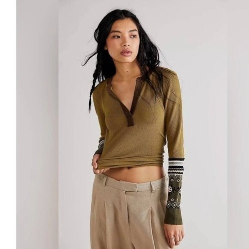Nuevo sin etiquetas Free People X We The Free Mikah Puño con capas Top térmico Verde XS - Imagen 7 de 12