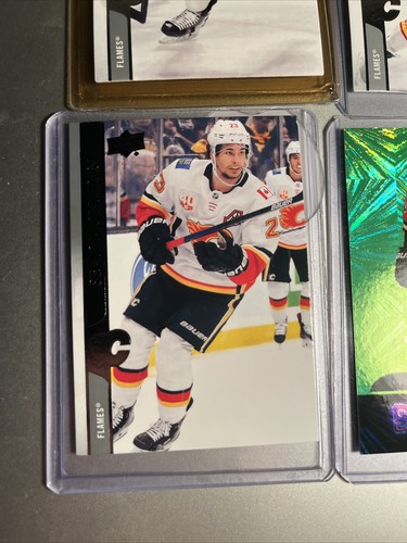 2020-21 UD Series 2 UD Portraits Rookies #P-88 Artem Zagidulin RC And Flames Lot - Picture 4 of 16