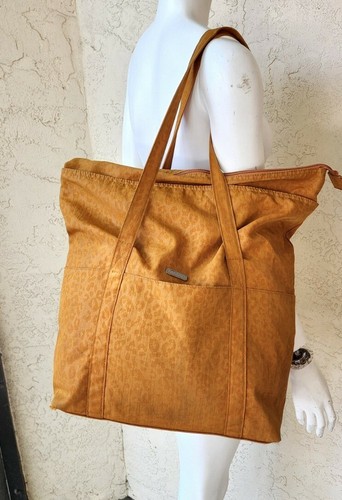 Baggallini Leopard Large Expandable 