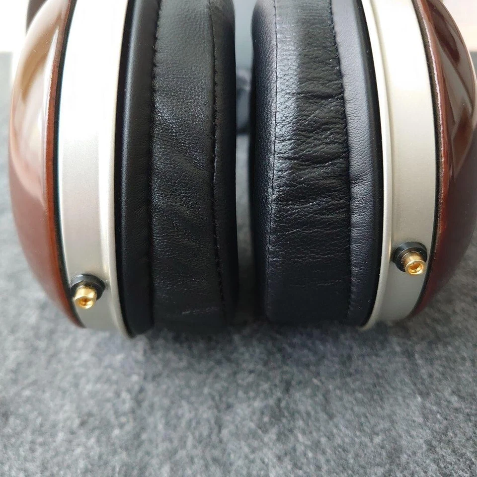 Auriculares DENON AH-D5000 Carcasa Madera Sonido Hi-Fi Sobre la Oreja Controlador Dinámico Foto 3 de 4