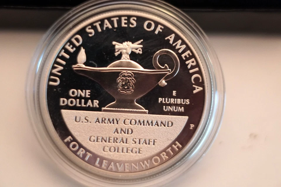 2013 P US Mint 5 Star Generals Proof Silver Dollar - Box and COA (INV U) - Image 3 of 4