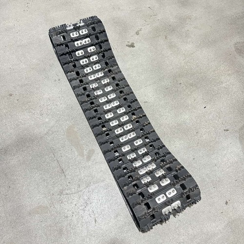 2.52 Pitch Ripsaw Track 121 x 1.25 15 wide - 2002 POLARIS 600 XC - Picture 1 of 12