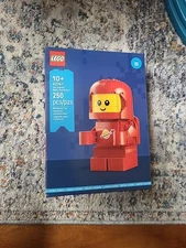 LEGO 40767 Up-scaled Baby Astronaut Exclusive GWP