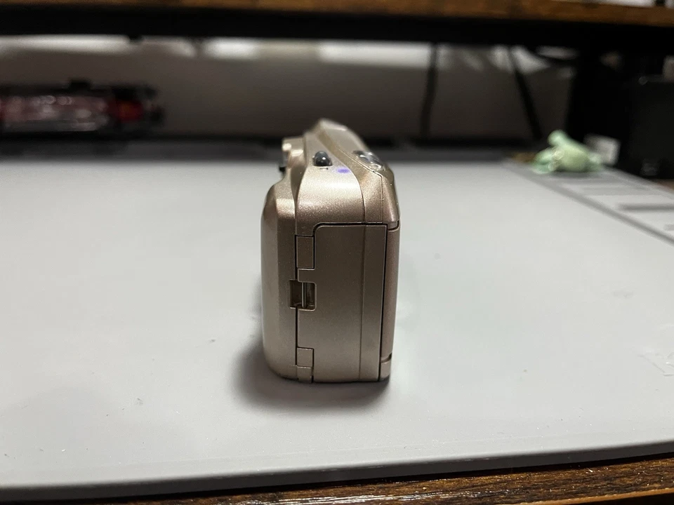 Olympus i Zoom 75 APS Point & Shoot Compact Film Camera Made in Japan - Image 3 of 4