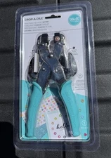 We R Memory Keepers Crop-A-Dile Eyelet and Hole Punch