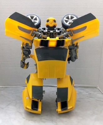 Transformers Ultimate Bumblebee 