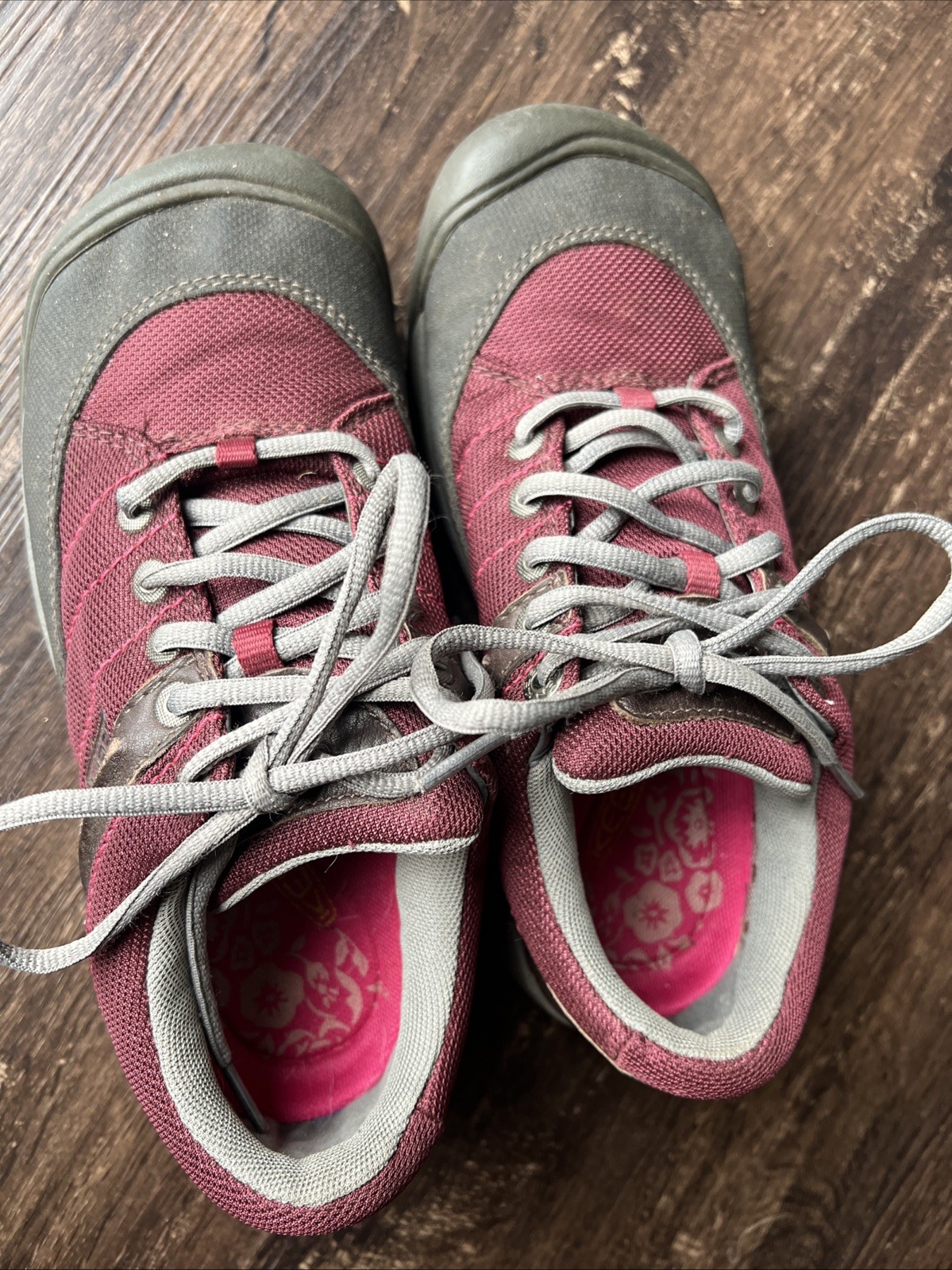 Scarpe da donna Keen Presidio sportive in rete bordeaux impermeabili taglia 6 6 marrone