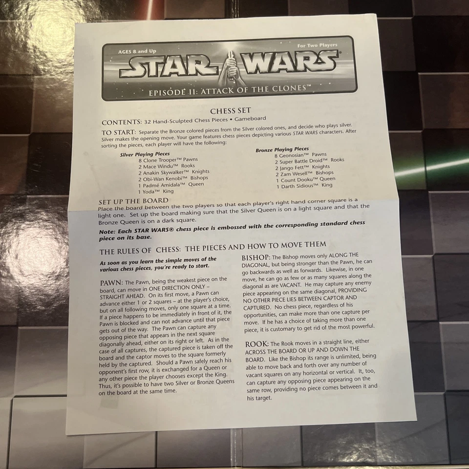 Star Wars Episode II: Attack of the Clones Chess Set - Complete! (Box Damage) - Image 4 of 4