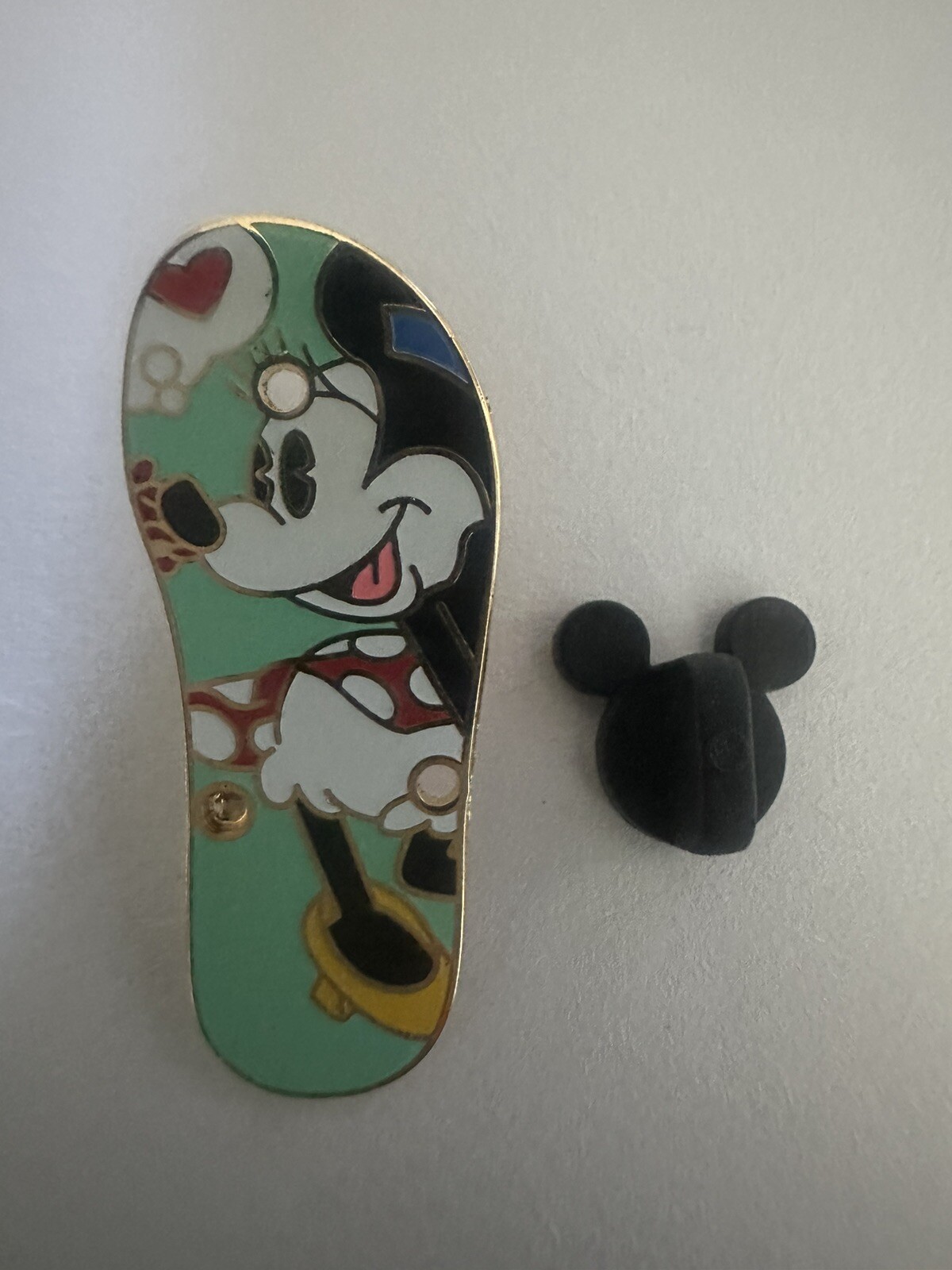 Disney Pin 46034 sandals flip flops - Minnie Mouse - Chancla - Missing Rubber