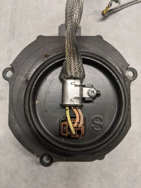 Б/у правая фара в сборе подходит для: 2007 Mazda CX-7 ксеноновая ксеноновая правая класс A - Изображение 4 из 4