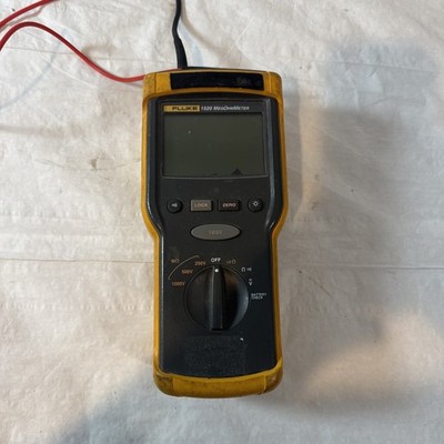 Fluke 1520 Digital MegOhmMeter With Probes (Works!)