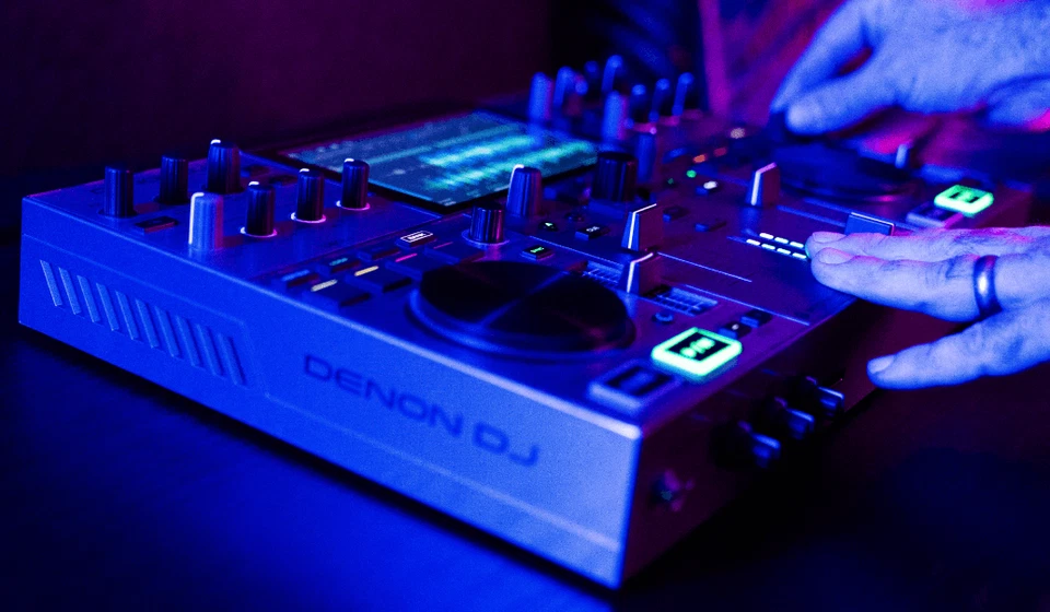 Denon PRIME GO+ Standalone 2-Deck Rechargeable Smart DJ Console W 7" Touchscreen - Image 4 of 4