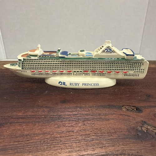 Princess Cruises RUBY PRINCESS Cruise Ship Model Replica Collectible 7”