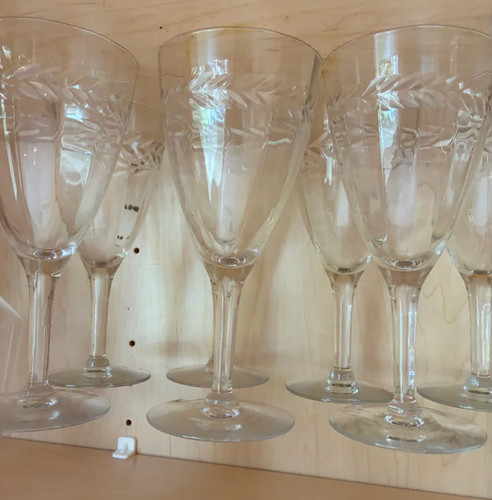 7 Vintage Seneca Laurel Leaf Wheel Cut Optic  Wine Glass Flutes Beveled MINT