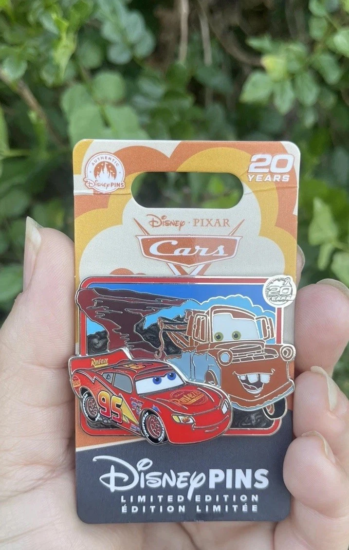 2026 DISNEY PIXAR CARS 20TH ANNIVERSARY PIN LIGHTNING MCQUEEN & TOW MATER LE3000