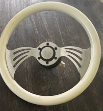 Junis Motor Future Bat Wing Steering Wheel