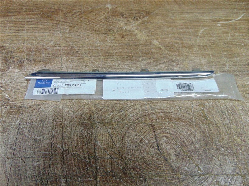 Mercedes-Benz a 2128852521 Genuine Lower Left Grille Molding for 