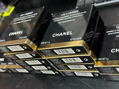 Sombra de ojos Chanel Les 4 Ombres Multi-Efecto Quadra diferentes colores - Imagen 1 de 4