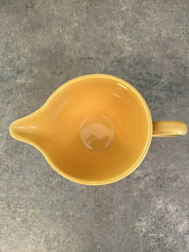 Vintage Homer Laughlin Fiesta Creamer Yellow - Picture 3 of 4
