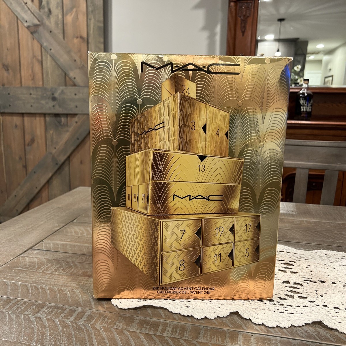 【新品、未開封】MAC マック 24Kホリデー　アドベントカレンダー 2024 新品、未開封】MAC マック 24Kホリデー アドベントカレンダー 2024