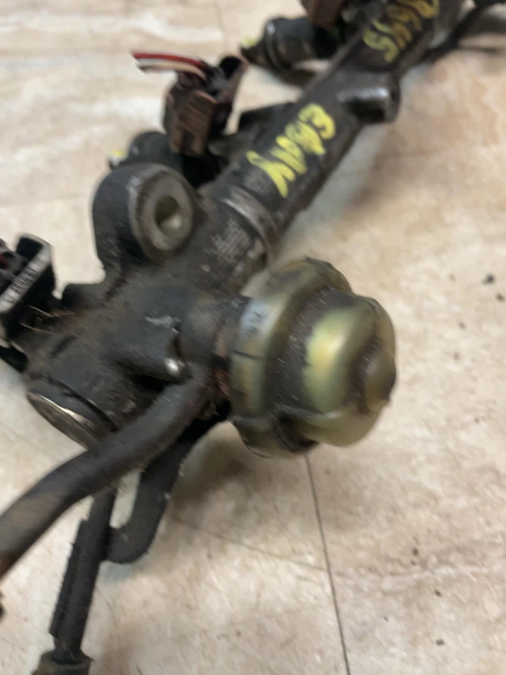 1992 - 1999 年丰田 CAMRY 燃油喷射器轨道带燃油喷射器 4 气缸原始设备制造商 — 第 4/4 张图片