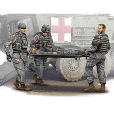 Trumpeter 430 Modern US Army Stretcher Ambulance Team (4 figures) 1:35 Model Kit