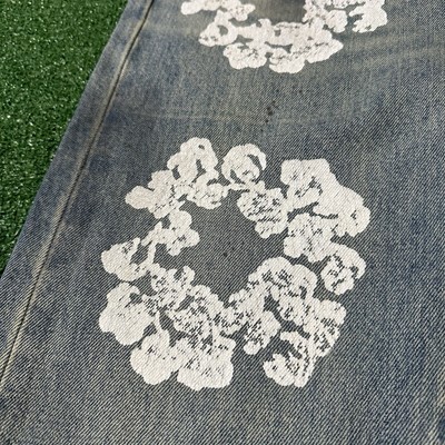 Denim Tears Dirty Wash Wreath 501 Light Wash Size 30X32 | eBay 