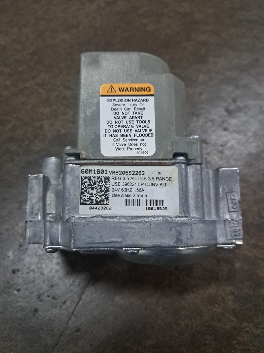 VENCE＆HINES Lennox Honeywell VR8205S2262 60M1601 60M16 Furnace Gas Valve Used