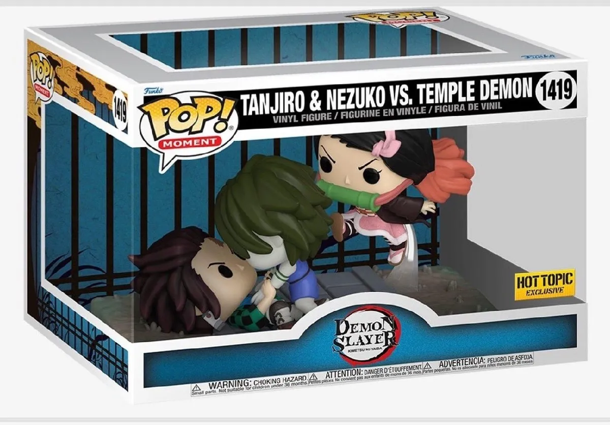 Funko Pop Moment Demon Slayer Tanjiro & Nezuko Vs Temple Demon Hot Topic  1419