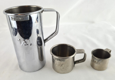 Drei Vintage Metall Messbecher 1/4 L - 0.05 L - 0,02 L - Maßbecher - 3 Stück