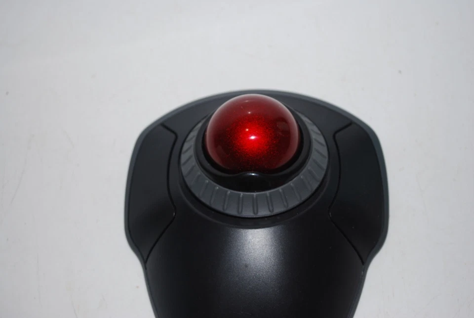 Trackball inalámbrico Kensington Orbit - Anillo de desplazamiento | Negro | Bluetooth Foto 2 de 4