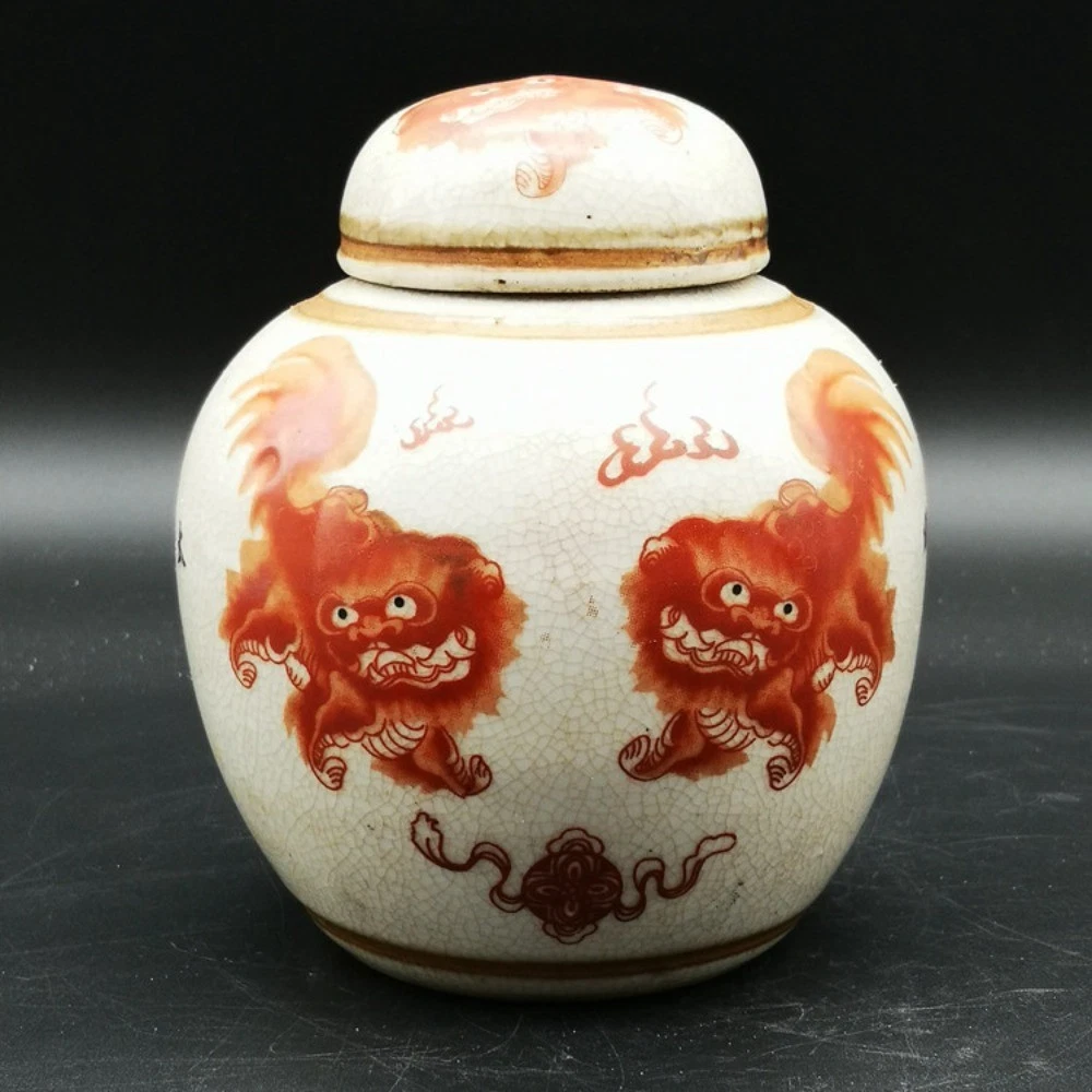 Old Crackle Glaze Porcelain hand painted Lion embroidered ball pot lid jar Qianl