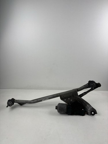 Dacia Sandero Scheibenwischermotor und Gestänge Vorne 0390241544