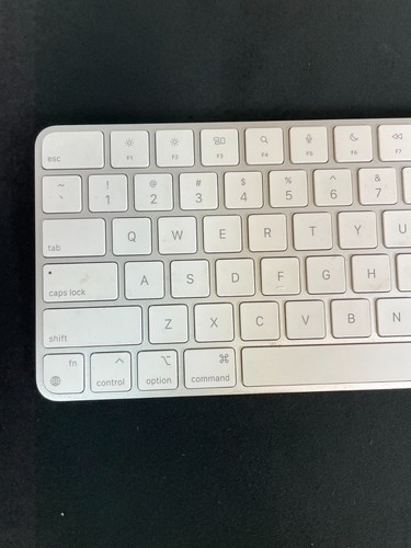 Apple A2449 White Wireless Compact Magic Keyboard With Touch ID For Mac Models - Afbeelding 5 van 12