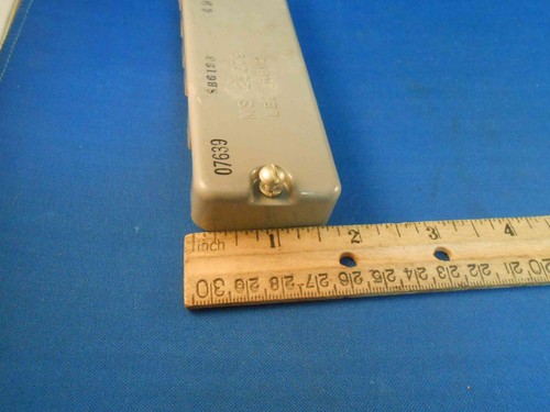 CUBIERTA PLACA TERMINAL MS25079 NUEVO STOCK ANTIGUO - Imagen 3 de 5