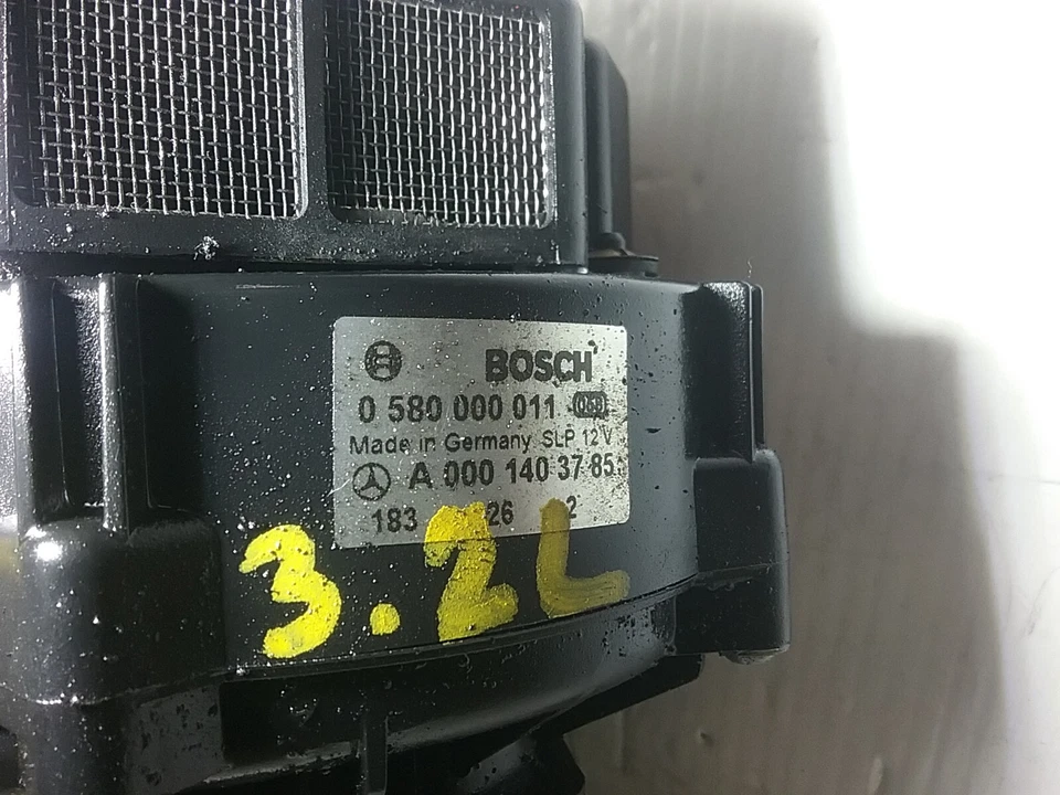 2000-2006 Mercedes Benz ML320 Secondary Air Injection Pump 0 580 000 011 3.2L V6 - Image 2 of 4