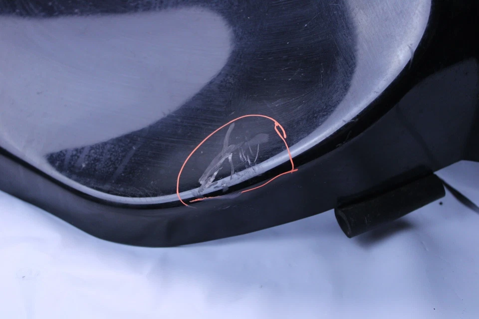 Carenado de ala de murciélago exterior delantero negro 58236-96 OEM Harley Touring 97-13 Foto 3 de 4